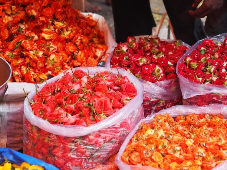 More vibrant colours in a Mysore market