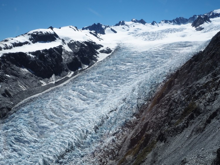 The view of the glacier on the way up