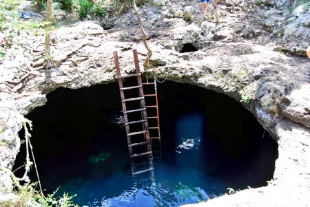 Cenote Calavera